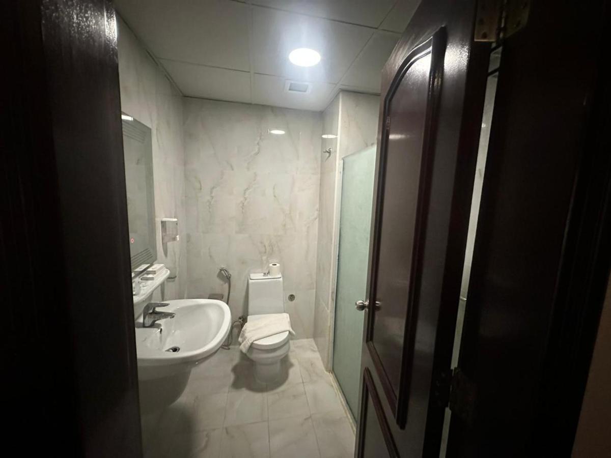 Emaar Elite Al Madina Hotel Медина Екстериор снимка